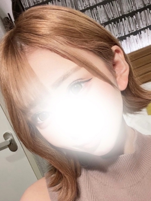 えみり