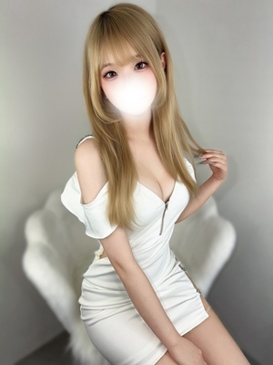 もも White Strawberry